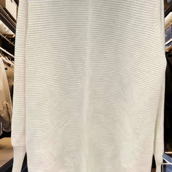 Cyrus Women White Long Sleeve Ribbed Cowl Neck Sweater - Size 3X - Picture 2 of 3